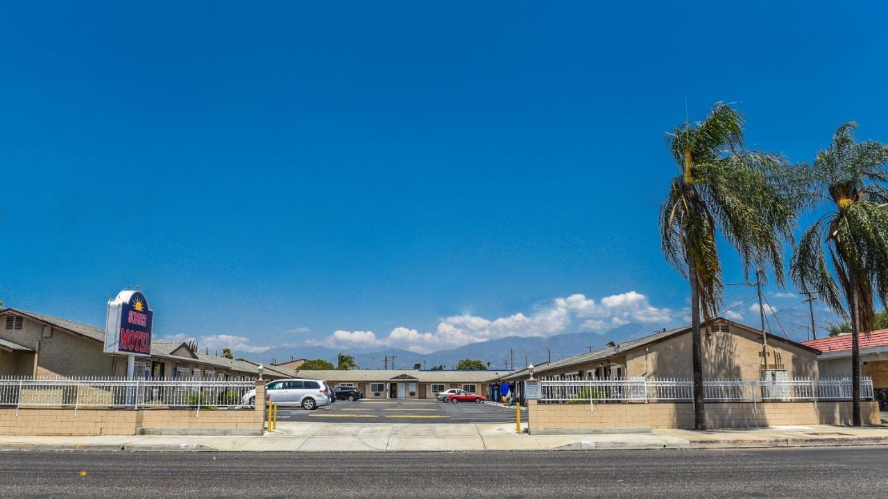 Sunset Motel Pomona Exterior photo